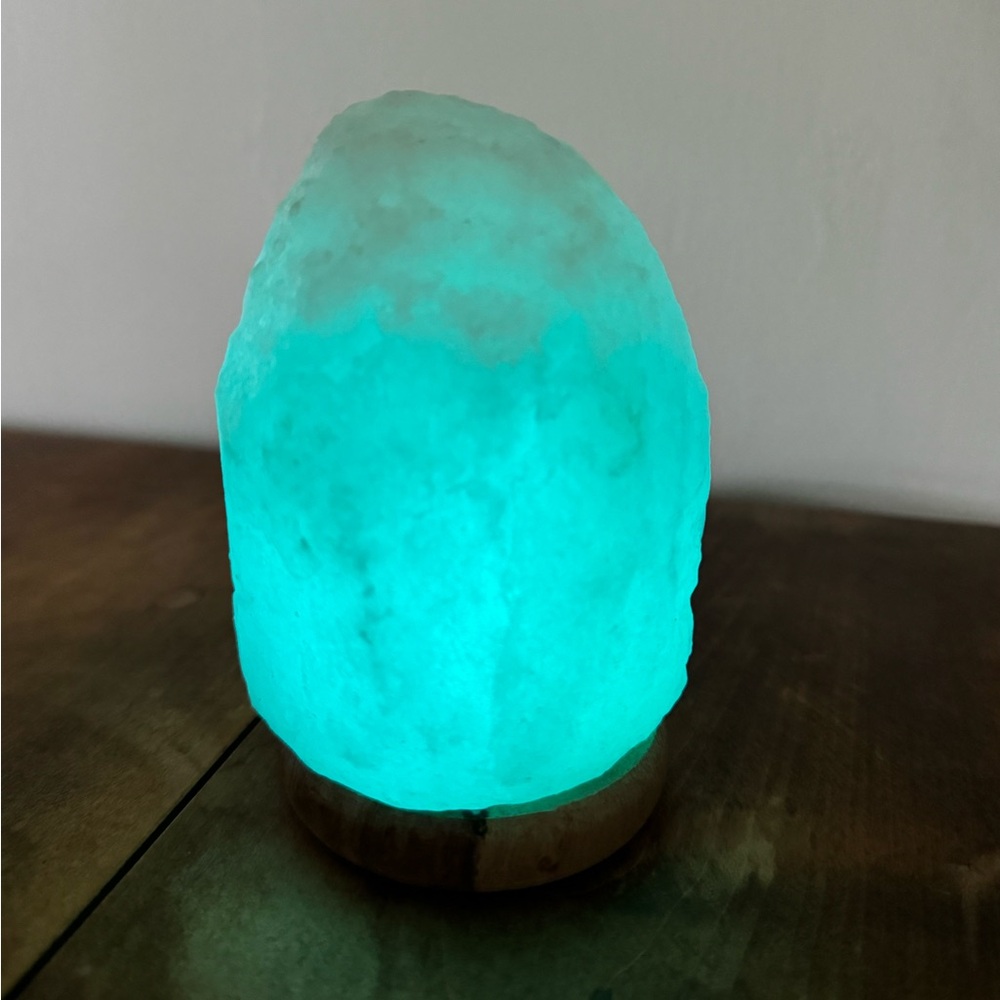 Mini Salt Lamp - Picture 6 of 6